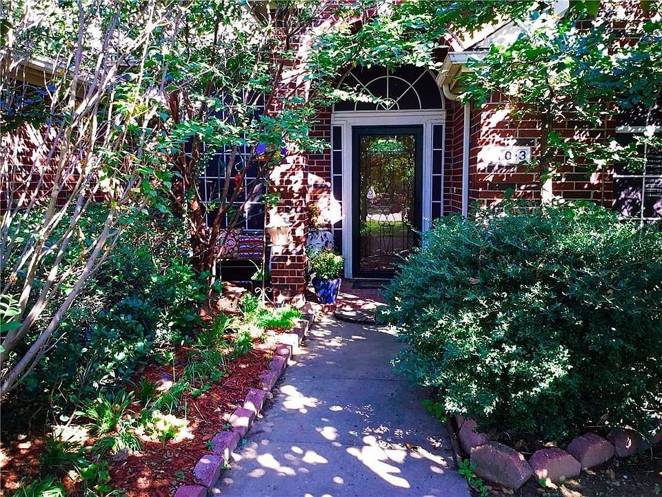 1st image of 7013 Chaucer Dr
