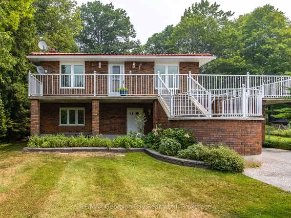 25 Albert Ave, Tiny, ON L0L 2J0