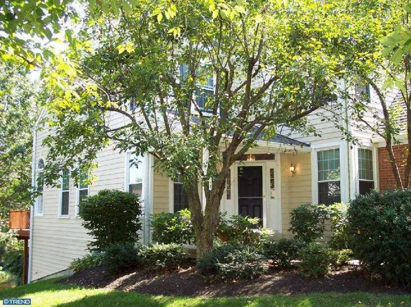 156 Kentsdale Ct, Malvern, PA 19355