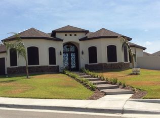 301 Collado Dr, Laredo, TX 78045