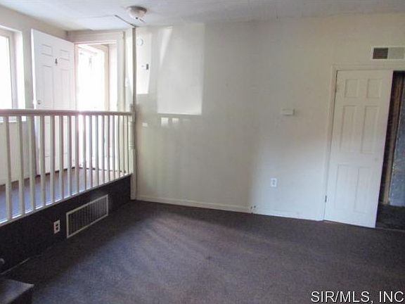 5th image of 2323 Washington Ave #4