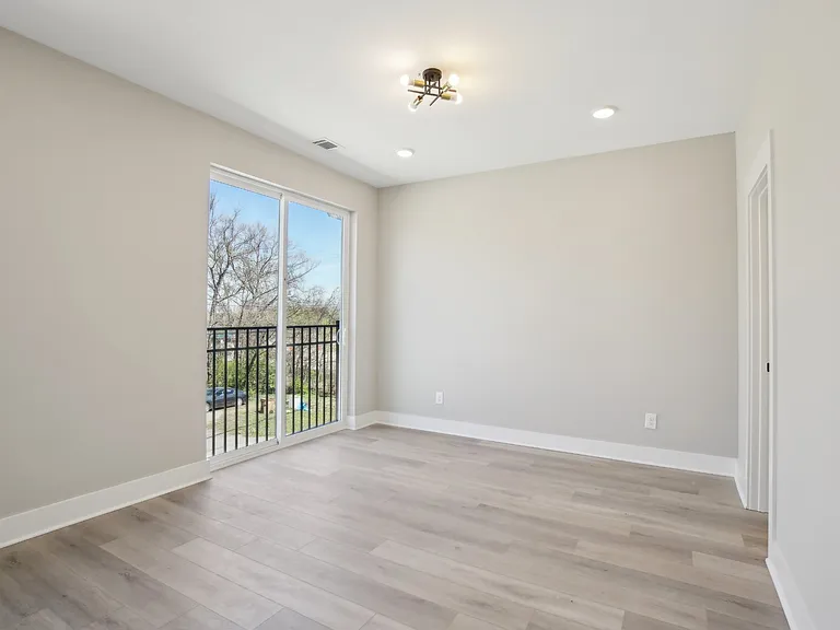 375 Archwood Dr — Photo 25
