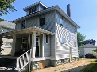 242 Valley Ave SW, Grand Rapids, MI 49504