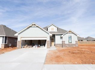 12317 SW 32nd St, Yukon, OK 73099