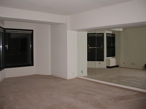 Living room - mirrored wall