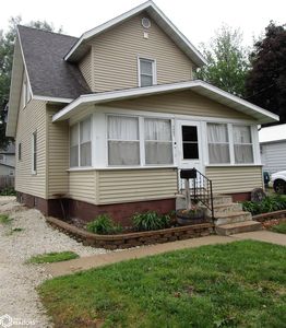 1403 College Ave, Iowa Falls, IA, 50126