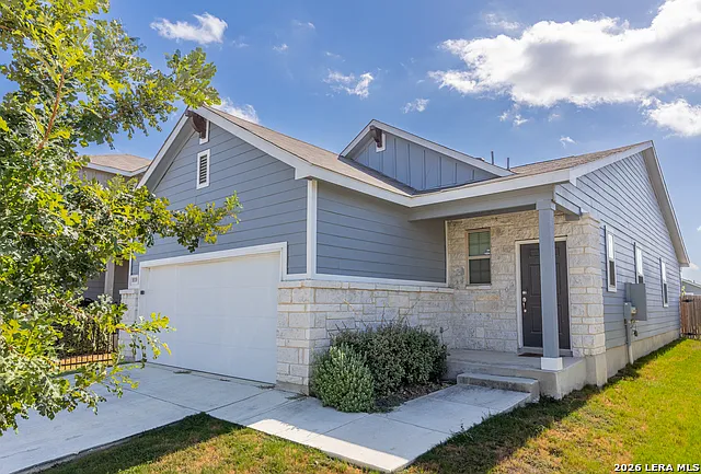 10110 Jardin Verde — Photo 2