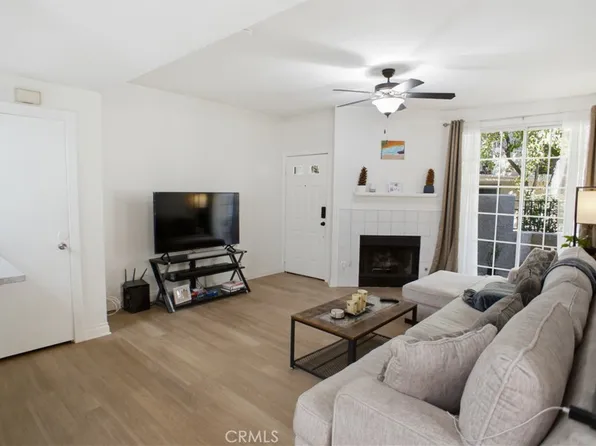 24115 Del Monte Dr Unit 71, Santa Clarita, CA 91355