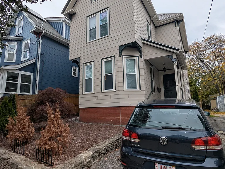 17 Cambria St #1 — Photo 1
