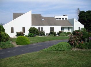 80 Seacrest Ln, Warwick, RI 02889