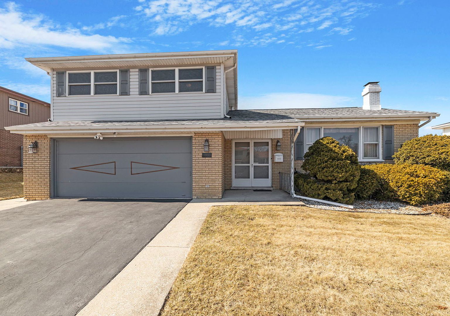 8800 S 83rd Ave, Hickory Hills, IL 60457 | Zillow