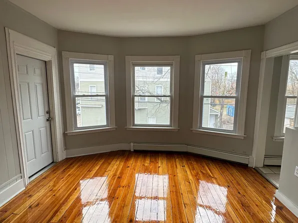 688 Dixwell Ave #2, New Haven, CT 06511