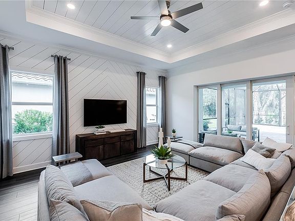 7th image of this home