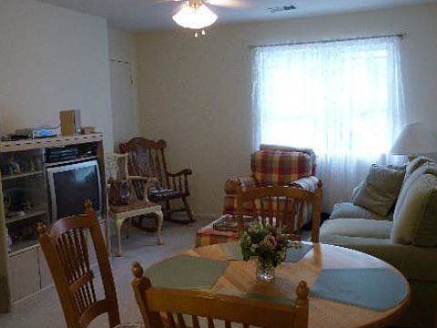 2nd image of 2295 Milburn Ave Unit 15