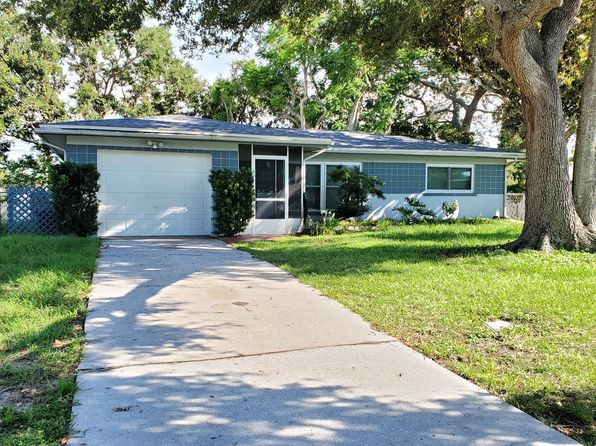 10818 104th Ave