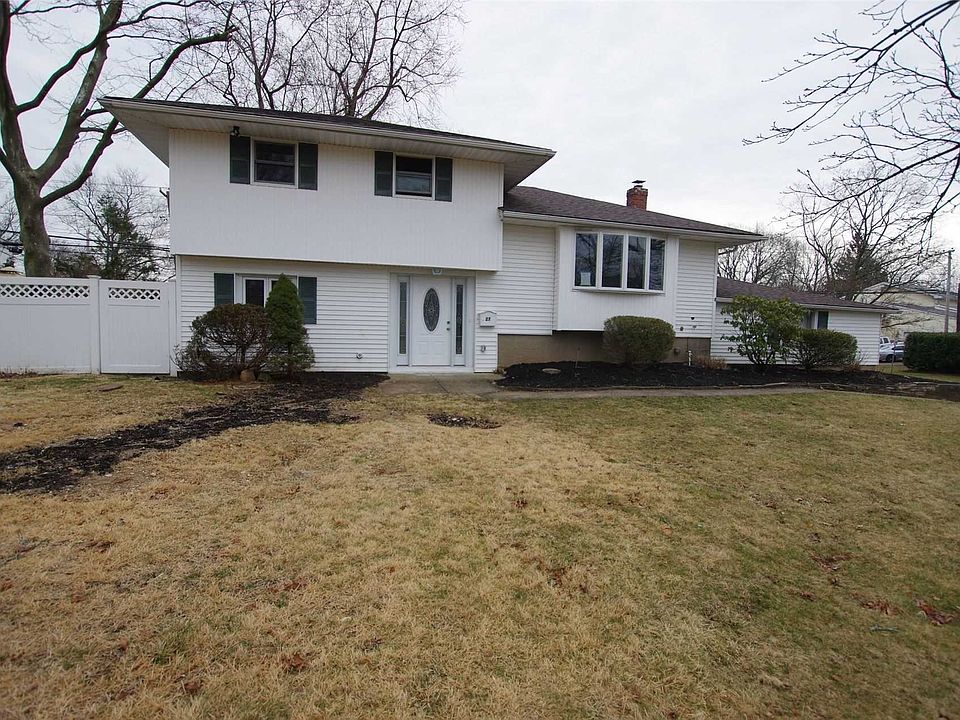 1st image of 27 Howell Dr