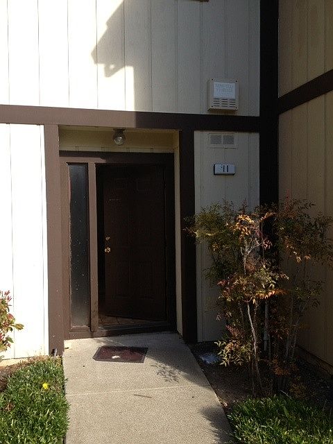 2nd image of 2600 Giant Rd APT 11