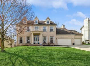 14132 Willow Dr, Clive, IA 50325
