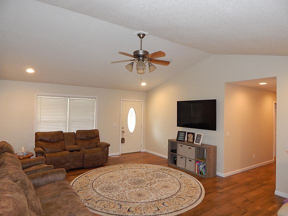 4th image of 603 Birchwood Dr
