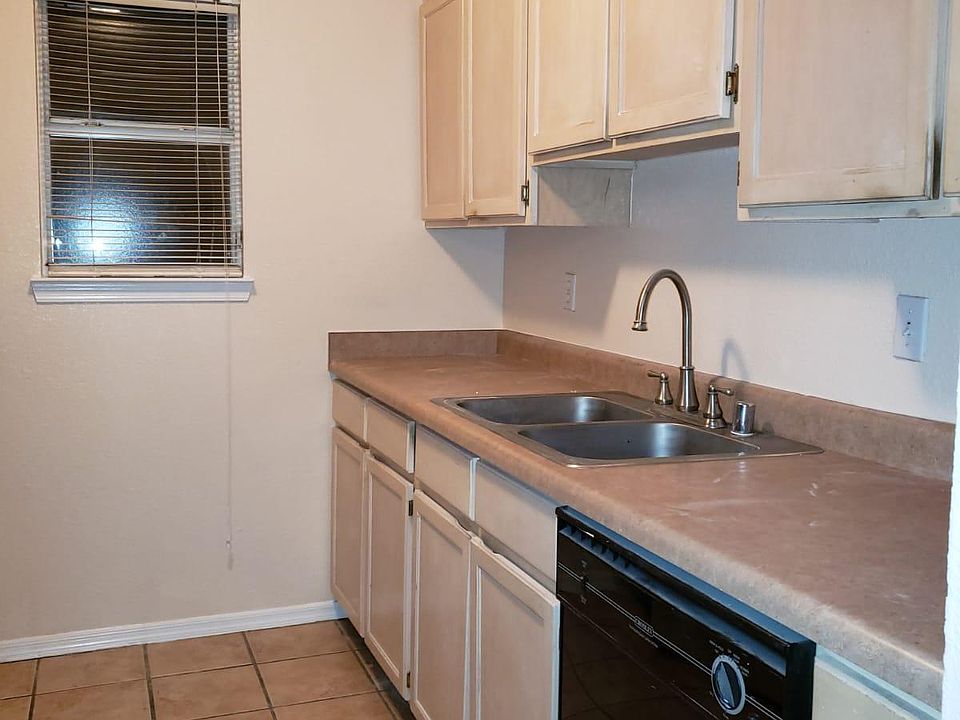 1st image of 7517 Plaza Redonda Dr
