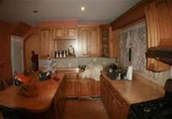 3rd image of 359 Alewife Brook Pkwy #0