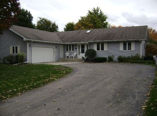 1107 Circle Dr E, Beaver Dam, WI 53916