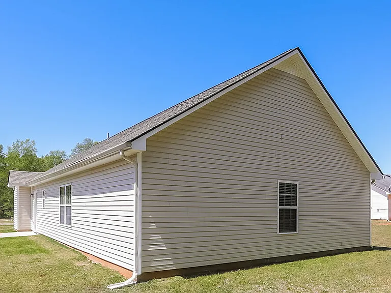 1052 Navaho Trl — Photo 18