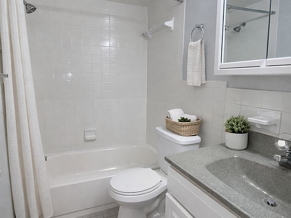 5th image of 2248 Hamilton St #C6fc78b06