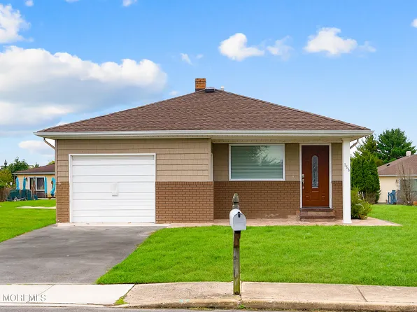 166 Harrington Drive N, Toms River, NJ 08757