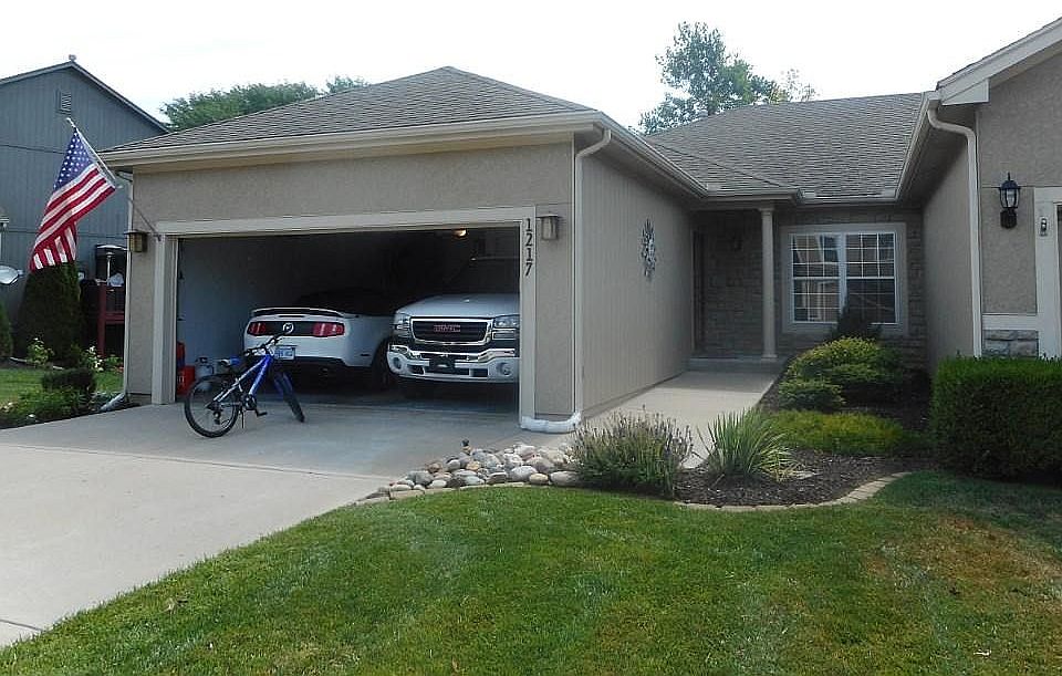 1st image of 1217 N 131st Ter