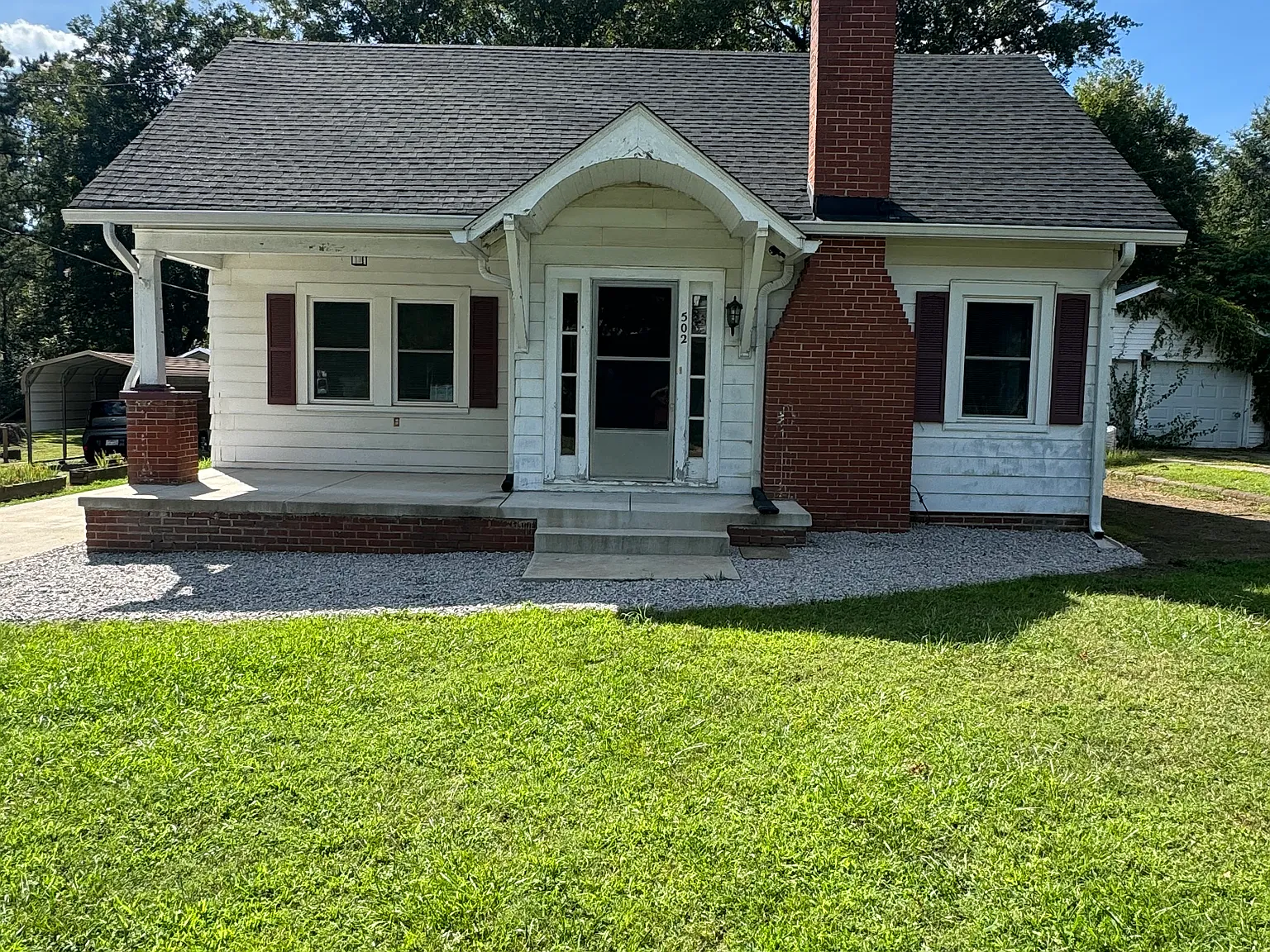 3 bed, 1150 sqft, $1,300 — Photo 1