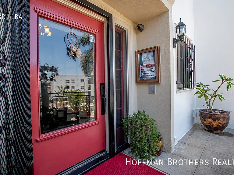 254 S Vendome St #6 — Photo 42