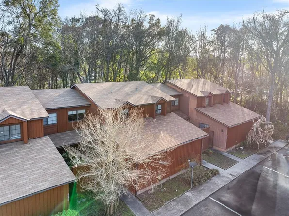 5863 SW 8th Pl, Gainesville, FL 32607