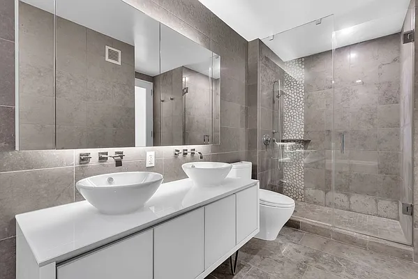 Rented by Spire Group | media 11