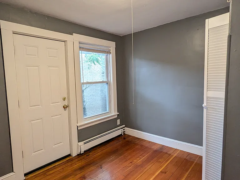 219 Green St #3 — Photo 8