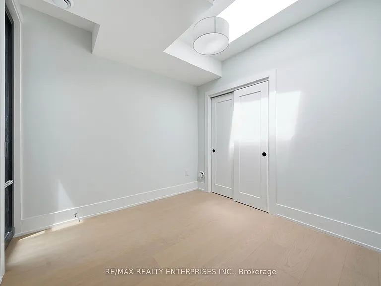 21 Belmont St S #2 — Photo 13