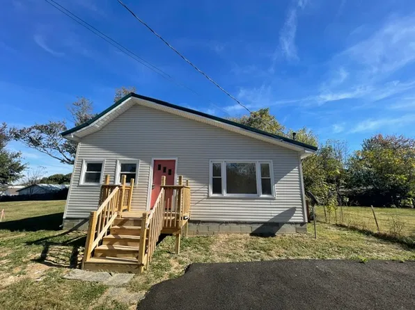 212 Wickliffe Ave, Campbellsville, KY 42718
