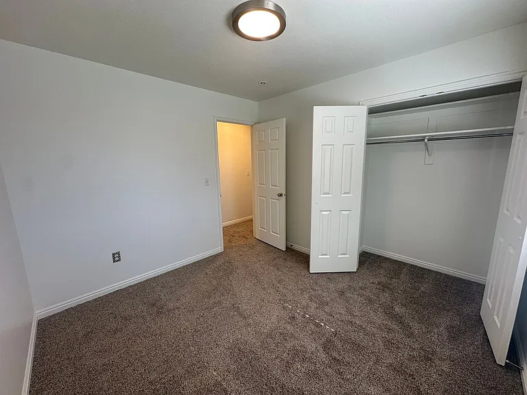 2511 Goodnight Dr — Photo 46