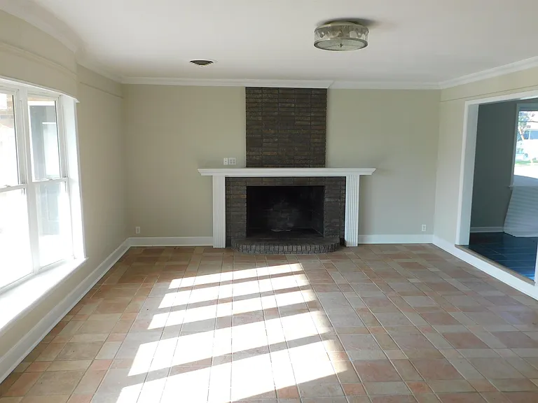 14739 E Main St — Photo 9