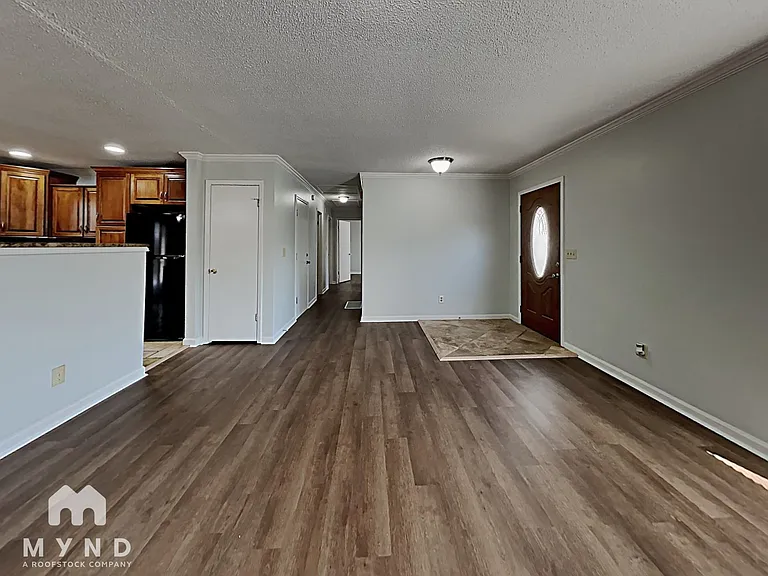 4353 Morningside Dr — Photo 6
