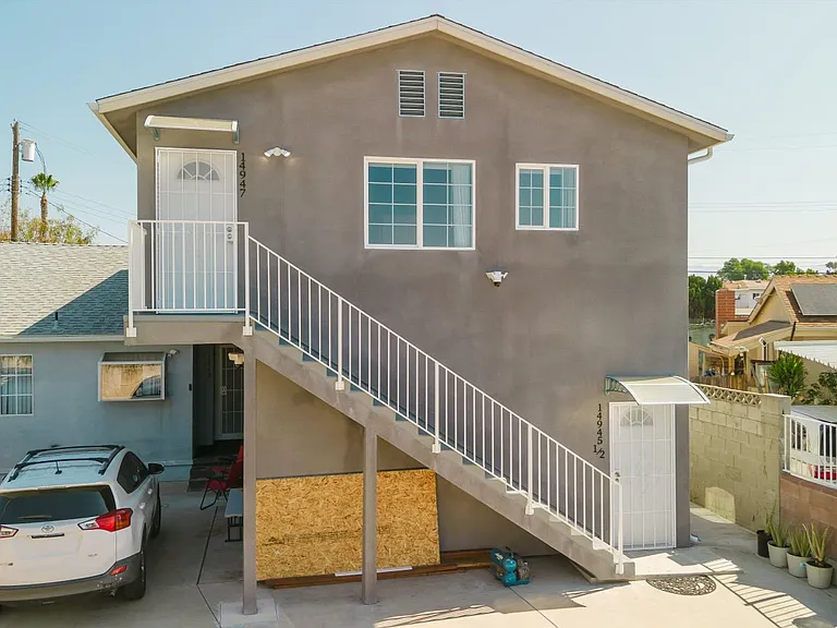14947 Marson St — Photo 3