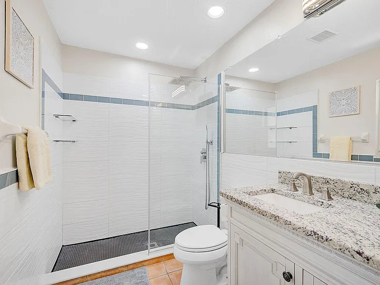 2828 Hope St — Photo 18