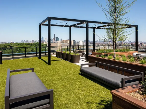 54 Crown Street image 32 of 35