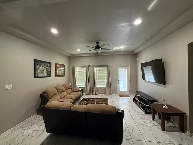 14475 Jasmin Maribel Dr — Photo 4
