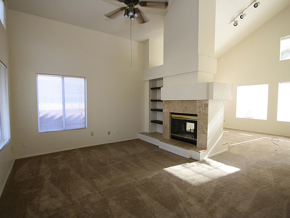 3rd image of 9360 N Beaumont Dr