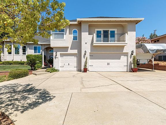 2nd image of 2993 Knollwood Dr