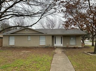 1200 Mesquite Trl, Benbrook, TX 76126