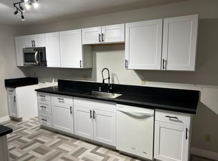 112 Huckleberry Ln, Henderson, NV 89074