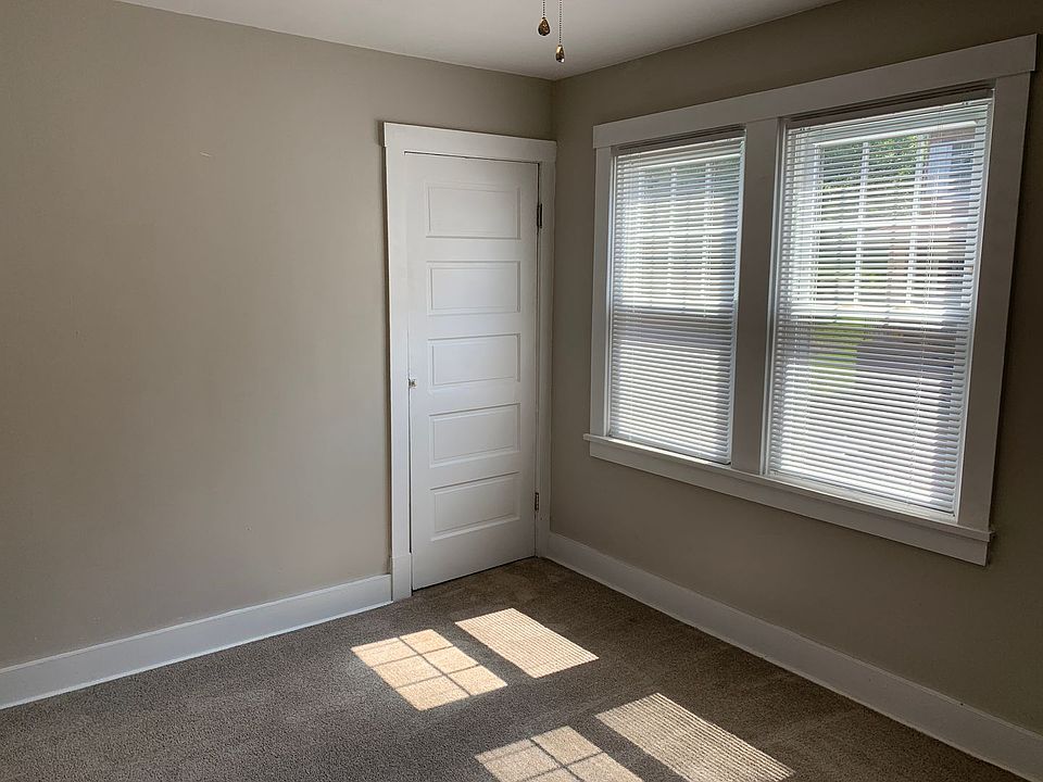 1st image of 344 Clarence St