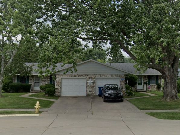 1104 Maple Ct #1104